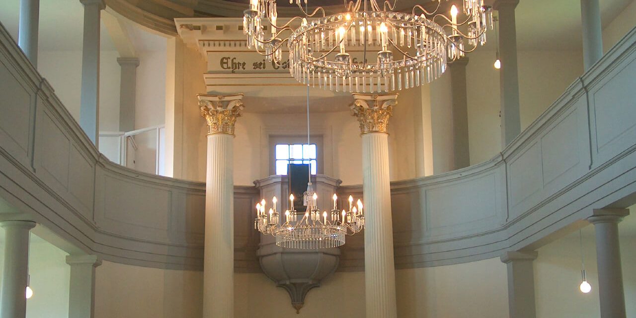 31__8_111-12_edesheim_2_leuchter__klassizismus_d_ca._120cm,_h_ca._50_cm,_12_x_e14_led_messing_feuerverzinnt