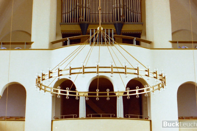 5________83205-66-__ringleuchter_mit_doppelring_messing_bruniert_d=ca._d=320cm_66_x_led_lichtleistung_ca._53000_lumen,_dimmbar