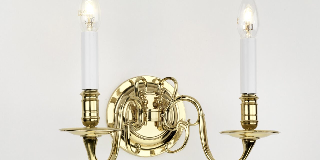 9_10_02_-flamischer_barockwandleuchter_3_arme_h_ca.17_cm_b_ca._30_cm._a_ca._23_cm_messingguss_hochglanz_poliert