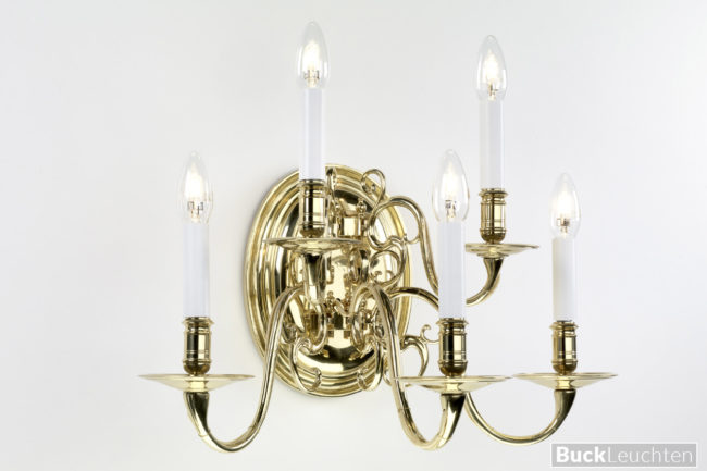 9_10_05-flamischer_barockwandleuchter_5_arme_auf_gegossenem_wandschild___b_ca._50_cm.__cm_messingguss_hochglanz_poliert