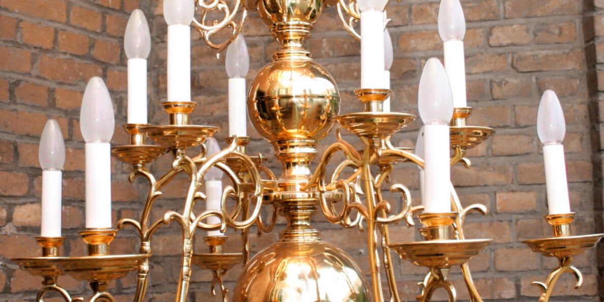 9_61_12-_berlinerleuchter_historismus_d_ca.77_cm_h_ca._74_cm__12_x_e14_6_arme_wie_bei_den_vorbildern_messingguss_mittelsaule_messing_gedruckt_hochglanz_polie